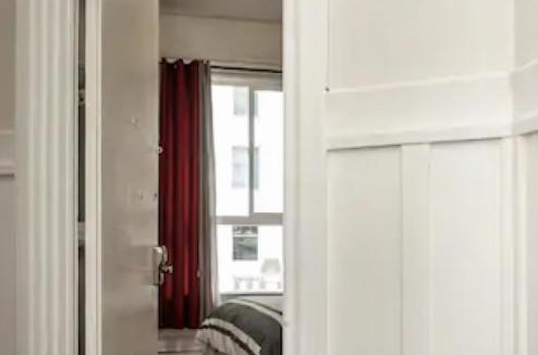 Theater District House | Blue Hotel