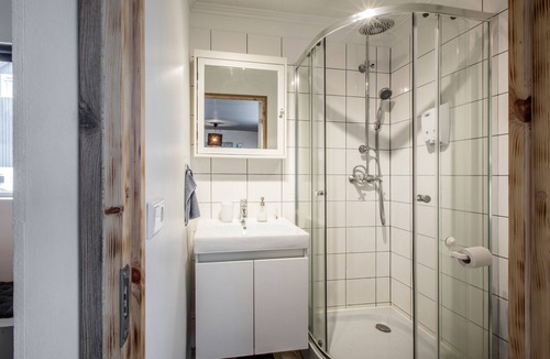 Seltjarnarnes Bed & Breakfast | Blue House B&B
