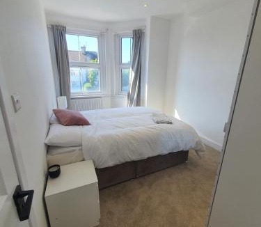 Edgware Apartment | Blue house