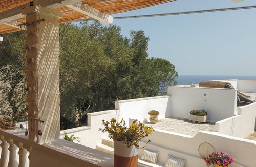 Castro Marina House | Blue House
