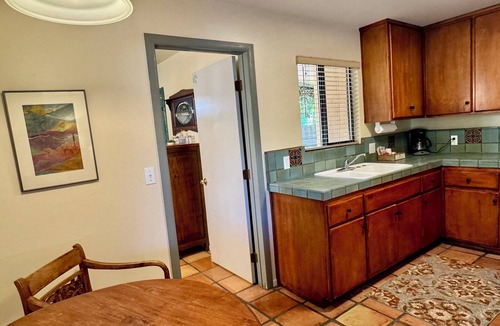 Mira Monte Hotel | Blue Iguana Inn