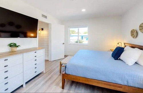 Deerfield Beach Villa | Blue Inlet- A 2-bedroom Coastal villa close to Beach