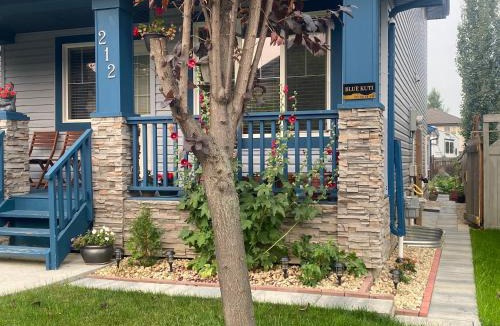 Southeast Edmonton Bed & Breakfast | Blue Kuti B&B