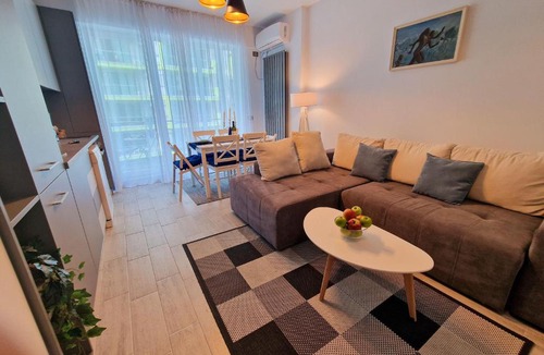 Mamaia-Sat Apartment | BLUE LAGOON ApartHotel Pool & Spa Mamaia Nord