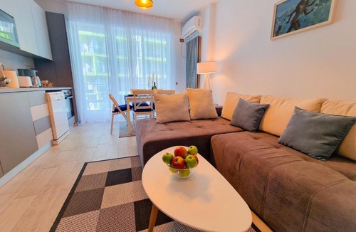 Mamaia-Sat Apartment | BLUE LAGOON ApartHotel Pool & Spa Mamaia Nord
