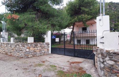 Loutraki-Agioi Theodoroi House | Blue Lagoon
