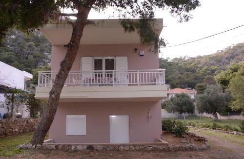 Loutraki-Agioi Theodoroi House | Blue Lagoon