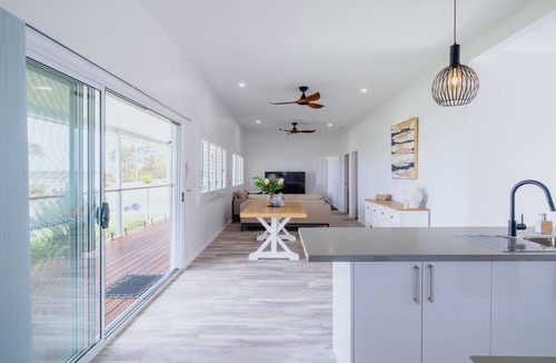 Harrington House | Blue Lagoon Hamptons Style Holiday Home facing the Lagoon at Harrington