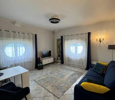 Gonte Apartment | Blue Lake View
