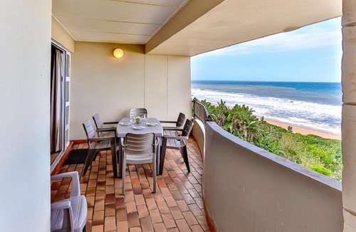 Westbrook Apartment | Blue Largo 27