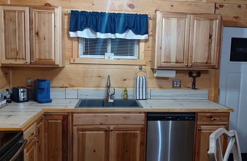 Mountain Rest Cabin | Blue Laurel is nestled in the peaceful little town of Mountain Rest, SC .