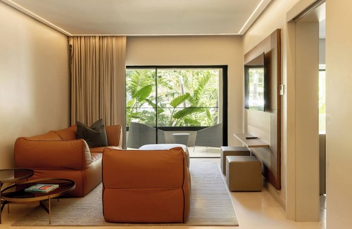 Bridgetown Hotel | Blue Monkey Hotel & Beach Club