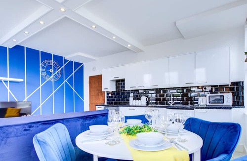Sutton Central Apartment | Blue Moon, 1 Bed High Street