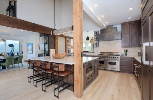 Big Sky House | Blue Moon Chalet - Best Family Ski in/Ski out! Luxurious House- Epic Location!