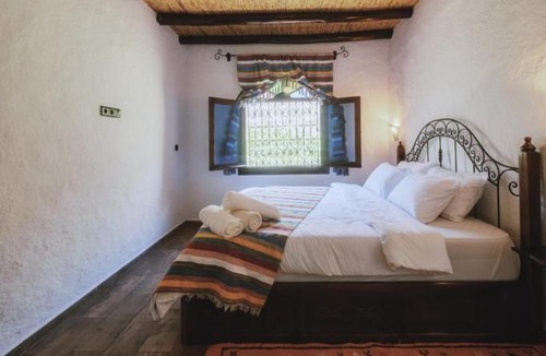 Bab Taza House | blue moon