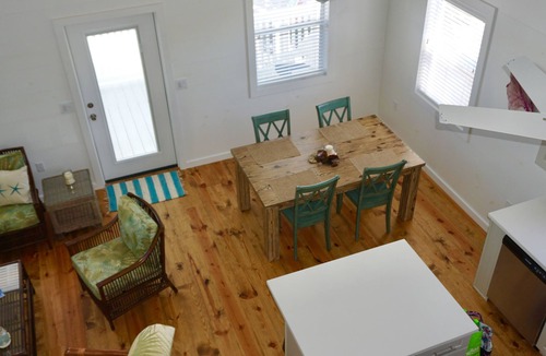 Spanish Wells Cottage | Blue Moon West - Steps from the Beautiful Beach!