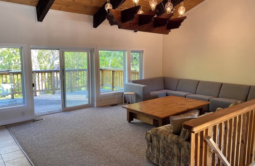 The Blue Mountains Ski Chalet | Blue Mountain Chalet renovated!/pet friendly