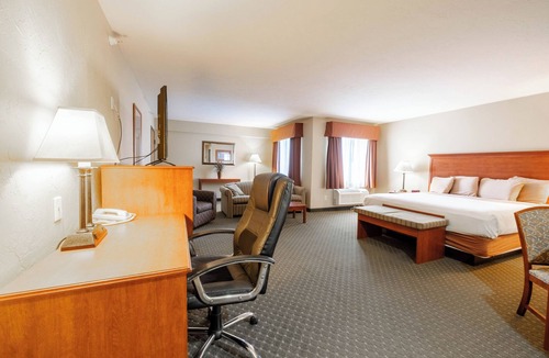 Rangely Hotel | Blue Mountain Inn And Suites