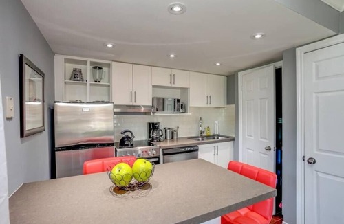 Craigleith Apartment | Blue Mountain Luxury Studio
