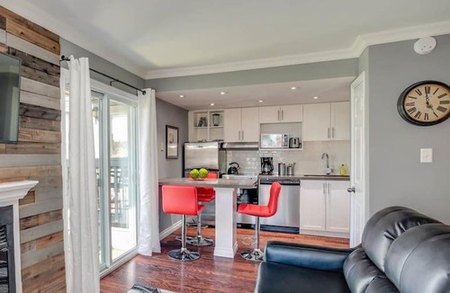 Craigleith House | Blue Mountain Luxury Studio