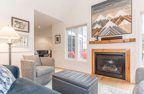 Craigleith Ski Chalet | Blue Mountains Alpine Ski Club in the heart of Craigleith