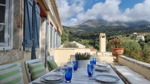 Assos House | Blue Note House