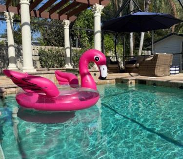 Willoughby Acres House | Blue Oasis, The Perfect Getaway with Heated Pool