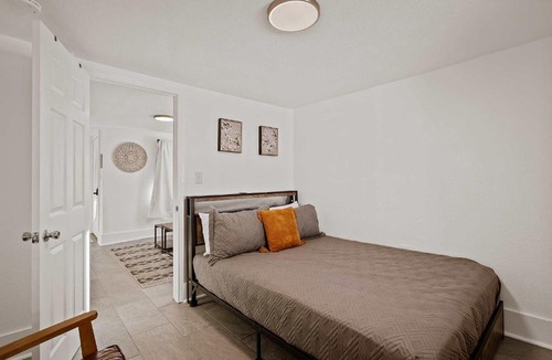 Southeast Pensacola Apartment | Blue Ox