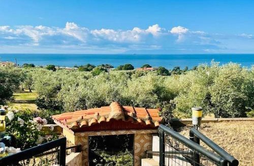 Alexandroupoli Apartment | BLUE PANORAMA EMERALD with Amazing Sea View - Lower Ground Floor