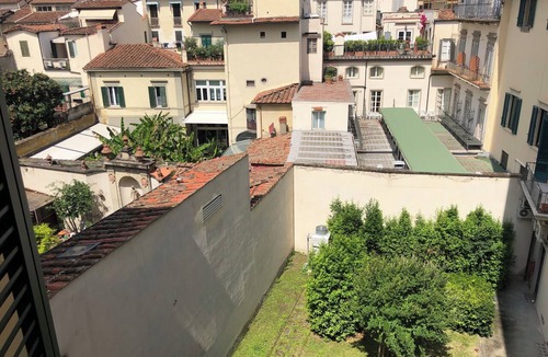 Duomo Apartment | Blue Pearl Apt
