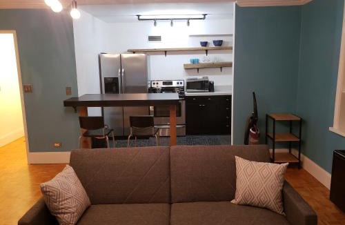 Downtown Atlanta Apartment | Blue Penthouse in the City