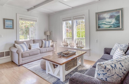 Gleneden Beach House | Blue Pineapple