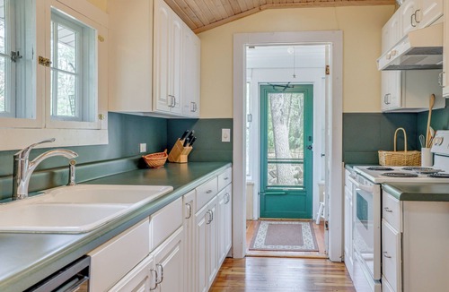 Baldwin Cabin | Blue Ribbon River Private Access! 18-Acre Escape