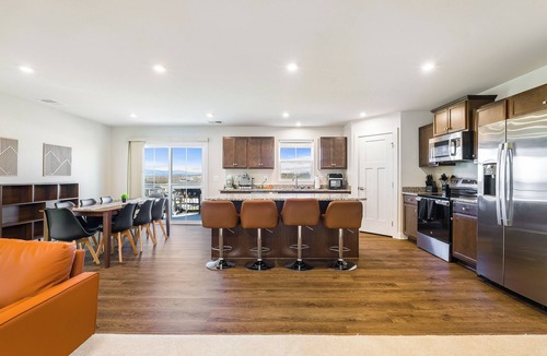 Cross Keys House | Blue Ridge Bliss: A Modern Retreat and Scenic Escape