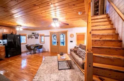 Cherry Log Cabin | Blue Ridge Bliss: Hot Tub & More