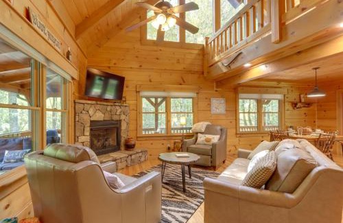 Blue Ridge House | Blue Ridge Cabin Rental w/Hot Tub & Creek Access!