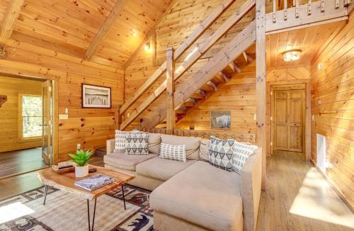 Cherry Log House | Blue Ridge Cabin w/Hot Tub, Fire Pit, & Game Room