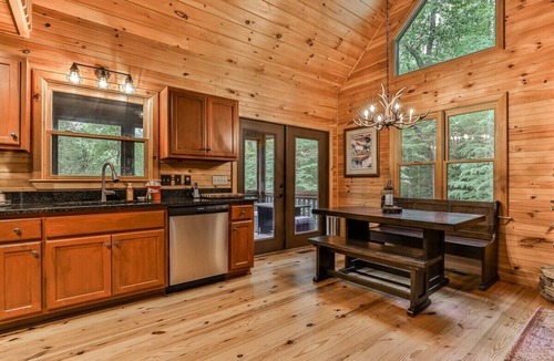 Cashes Valley Cabin | Blue Ridge Creek Retreat| Blue Ridge, GA