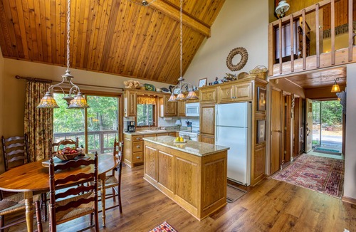 Frank Cabin | BLUE RIDGE HIDEAWAY - Come to a 2bd/2bath cozy cabin retreat in the mountains!