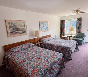 Meadows Of Dan Hotel | Blue Ridge Mountain Inn