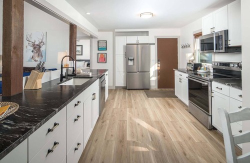 Boone Ski Chalet | Blue Ridge Mountain Chalet with Great Views