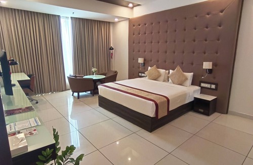 Chavakkad Hotel | Blue Serene Resorts