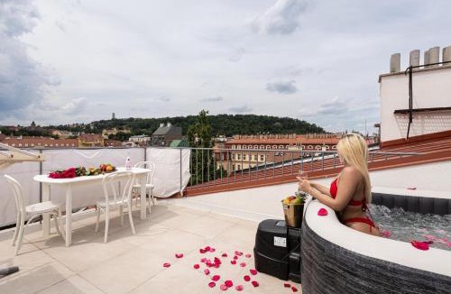 Smichov Apartment | Blue Sky Residence