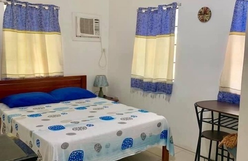 Dauis Bed & Breakfast | Blue Summer Suites