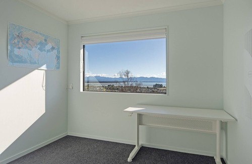 Tahunanui House | Blue Water Views - Modern, Sun-filled & Offers Fantastic Views over Tasman Bay.