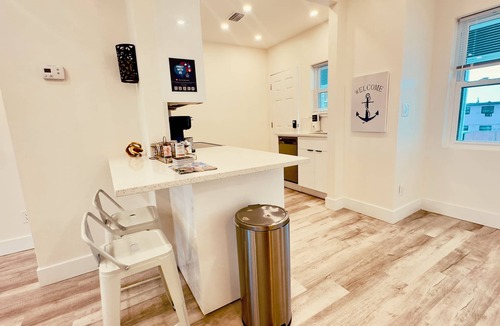 East Daytona Condo | Blue wave 2 minute walk to beach