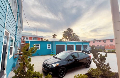 East Daytona Condo | Blue wave 2 minute walk to beach