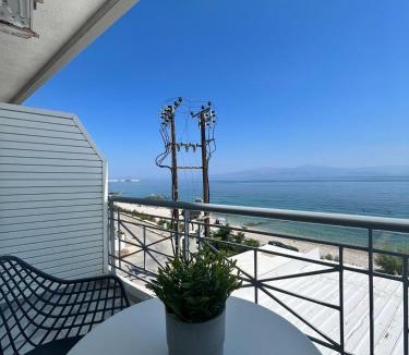 Kiato Apartment | Blue Wave Apartment