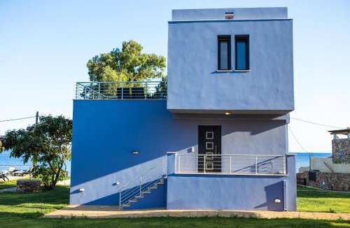 Plomari Apartment | Blue Waves Luxury Suites by the Sea