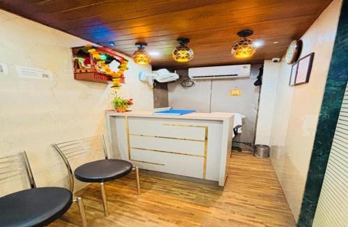 Andheri West Hotel | Blue Wellingten